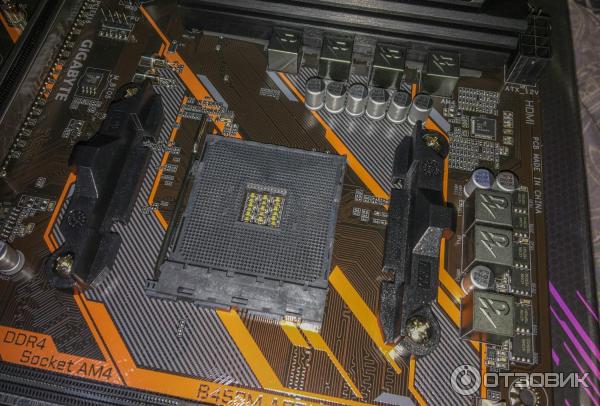 Материнская плата Gigabyte B450 Aorus Elite rev. 1.0 фото