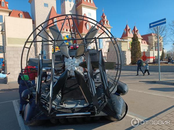 Отзыв о Выставка специализированной техники около ТРЦ "Остров мечты ...