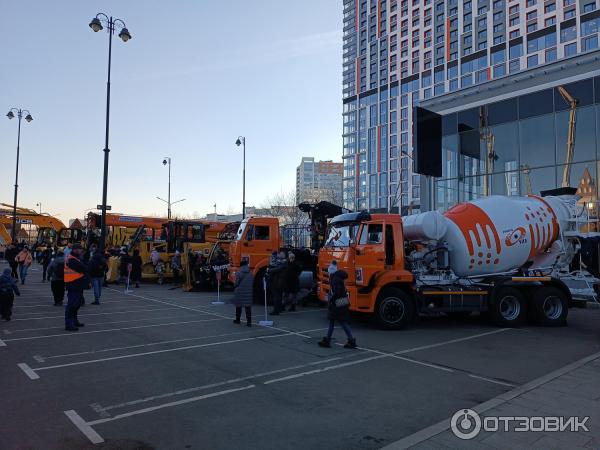 Отзыв о Выставка специализированной техники около ТРЦ "Остров мечты ...