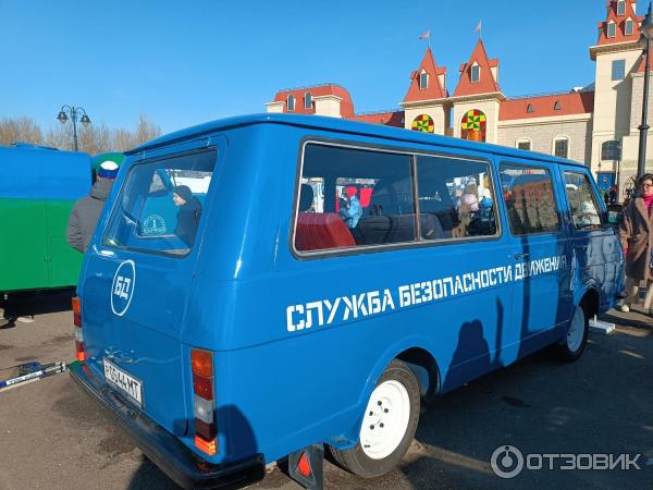 Отзыв о Выставка специализированной техники около ТРЦ "Остров мечты ...