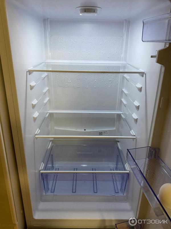 Холодильник Beko CNKDN6270K20W фото