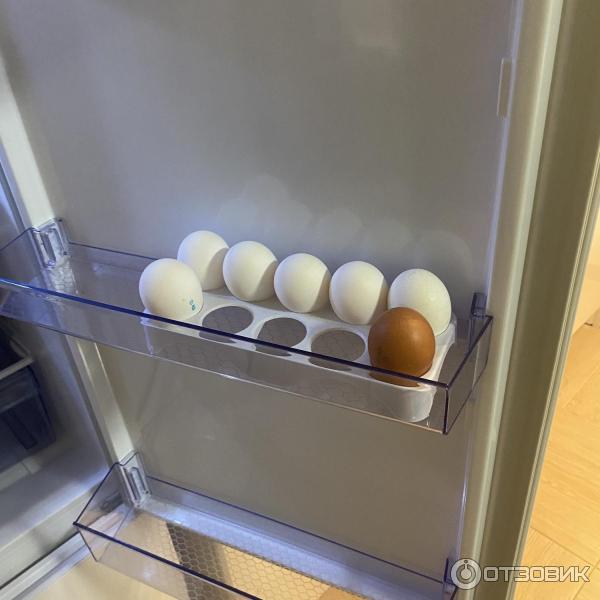 Холодильник Beko CNKDN6270K20W фото